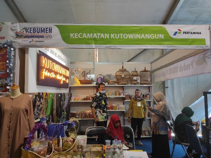 KECAMATAN KUTOWINANGUN